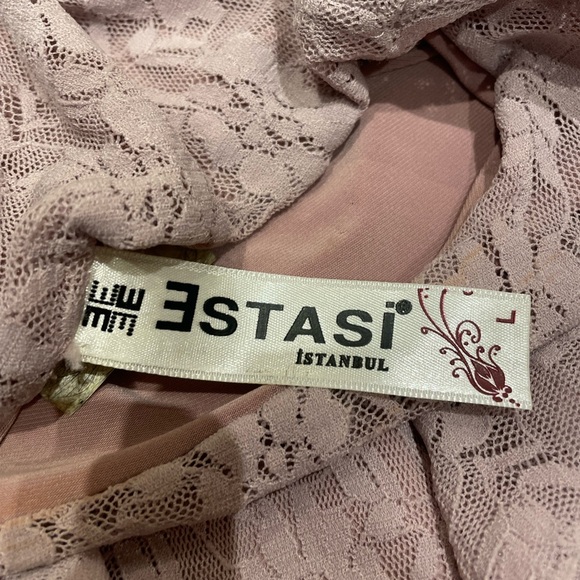 Lace ruffle top - Picture 8 of 8